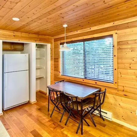 Lovely Log Cabin With Fire Pit! Duck Creek Village Exterior photo