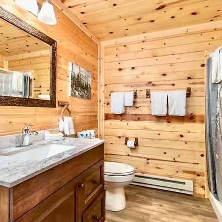 Lovely Log Cabin With Fire Pit! Duck Creek Village Exterior photo