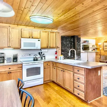 Lovely Log Cabin With Fire Pit! Duck Creek Village Exterior photo