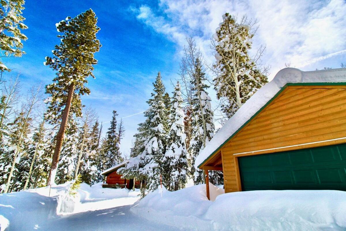 Lovely Log With Fire Pit! Casa vacanze Duck Creek Village